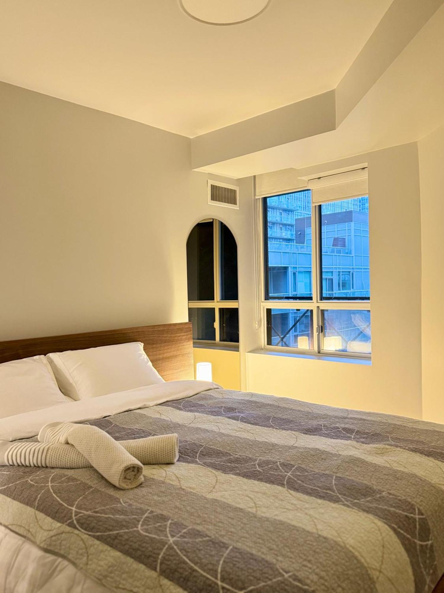 Boutique Suite Of Downtown 토론토 외부 사진